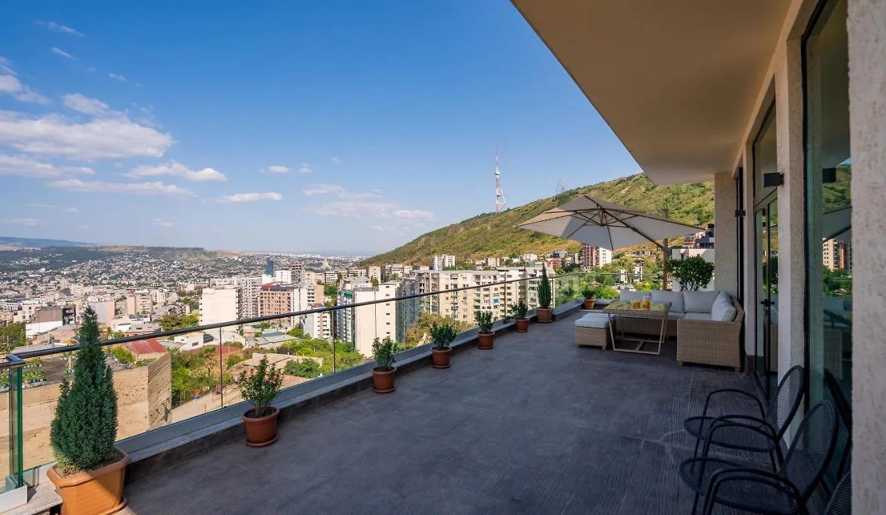 Entire House - Cityscape Retreat: The View Tbilisi 0*,  Georgien