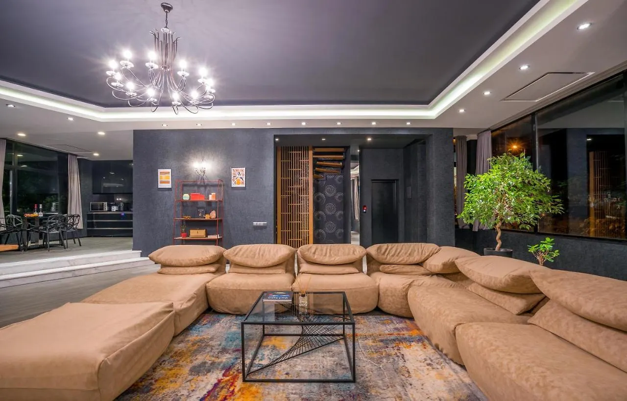 Entire House - Cityscape Retreat: The View Tbilisi Villa