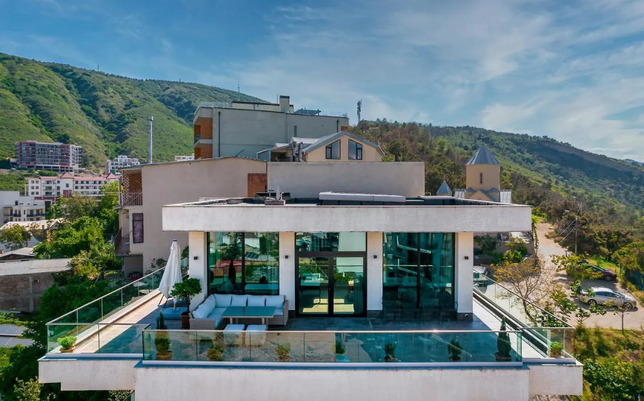 Entire House - Cityscape Retreat: The View Tbilisi 0*,